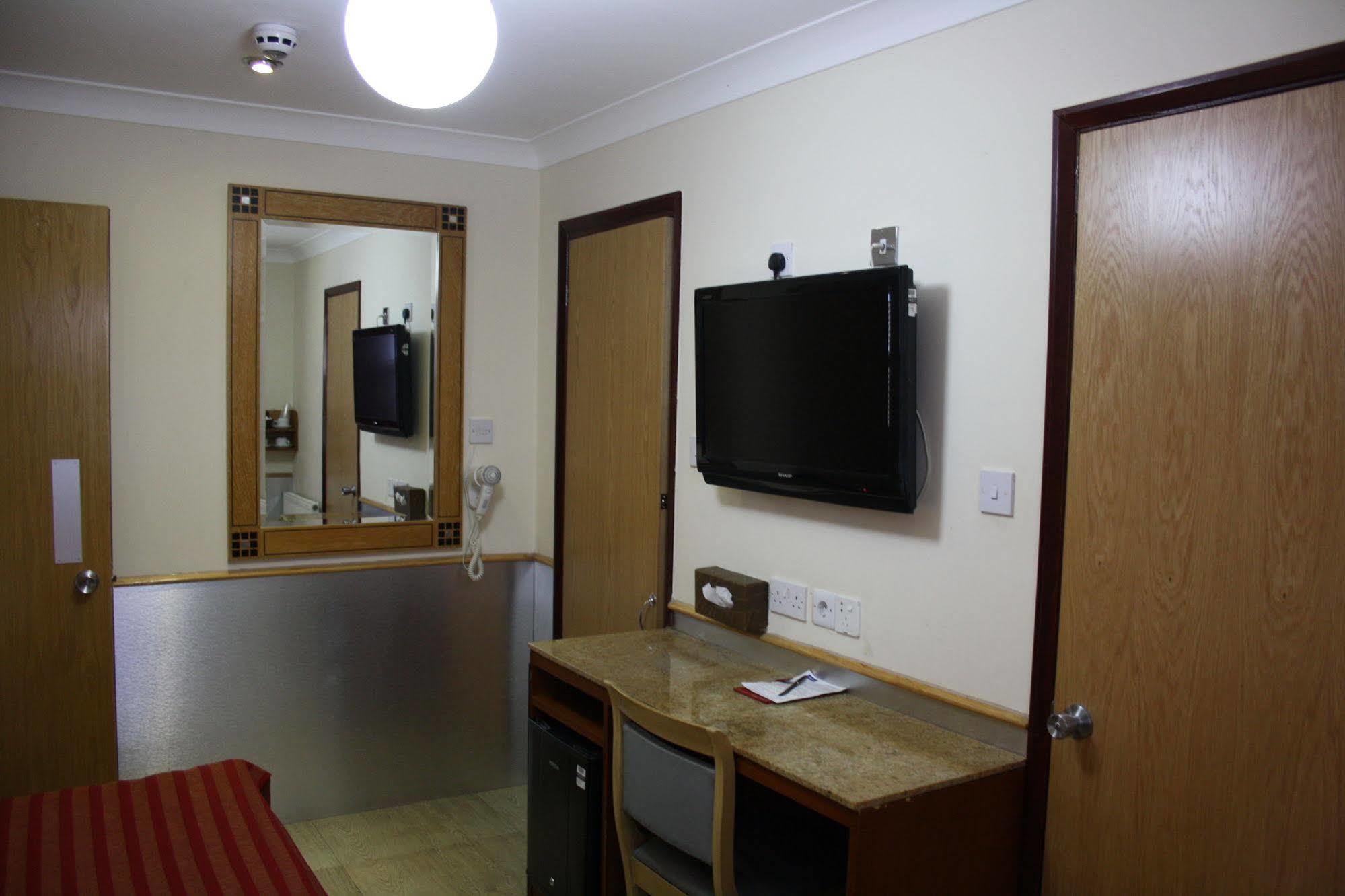 Eurotraveller Hotel- Express Londyn Zewnętrze zdjęcie